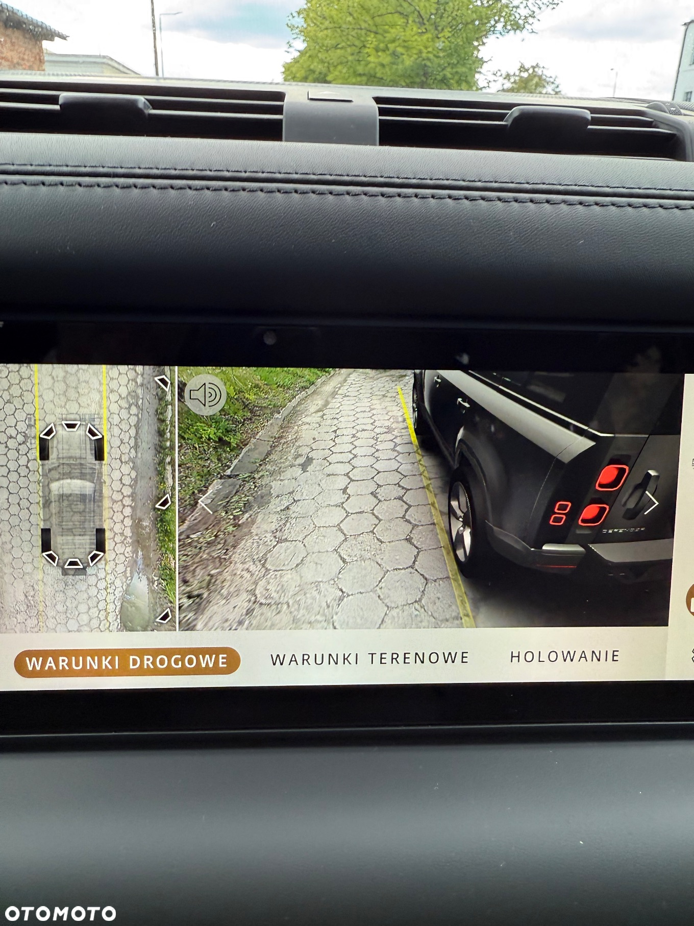Land Rover Defender 110 P400 X-Dynamic S - 30