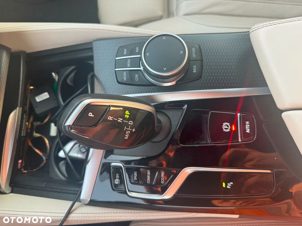 BMW Seria 5 520d xDrive M Sport sport - 19
