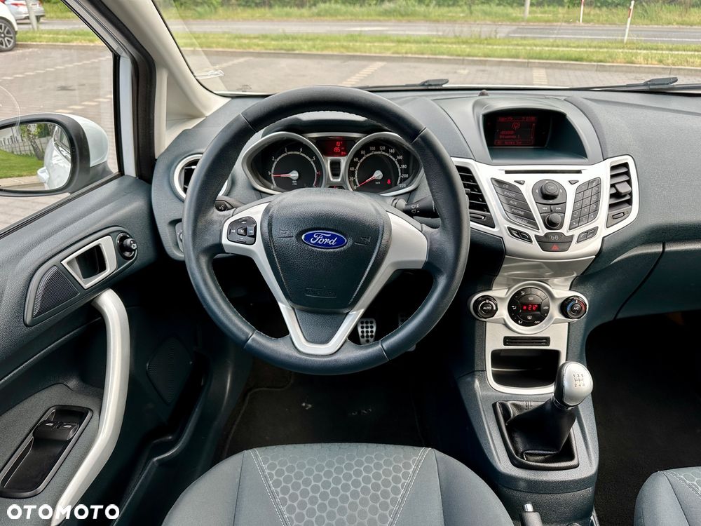 Ford Fiesta 1.4 Titanium EU5 - 28