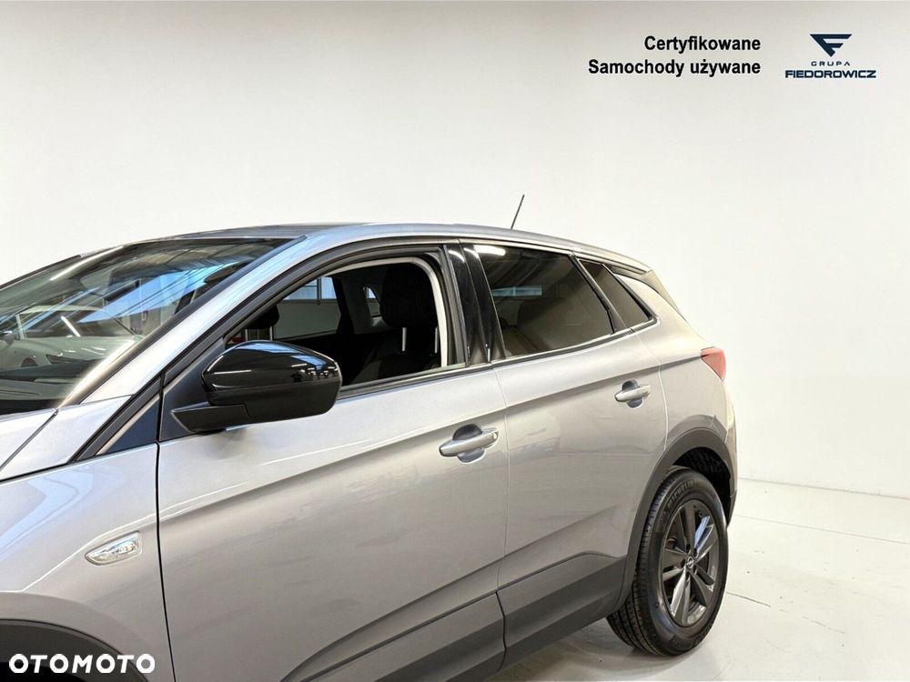 Opel Grandland 1.2 T Business Edition S&S - 11