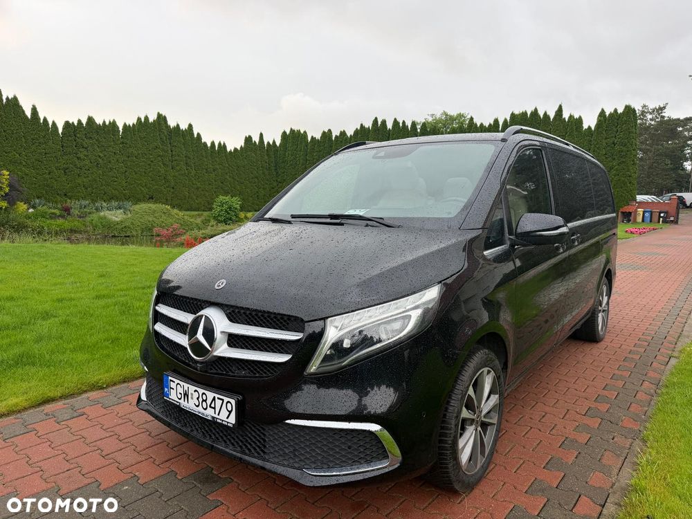 Mercedes-Benz Klasa V 250 d lang 4Matic 9G-TRONIC Exclusive - 2