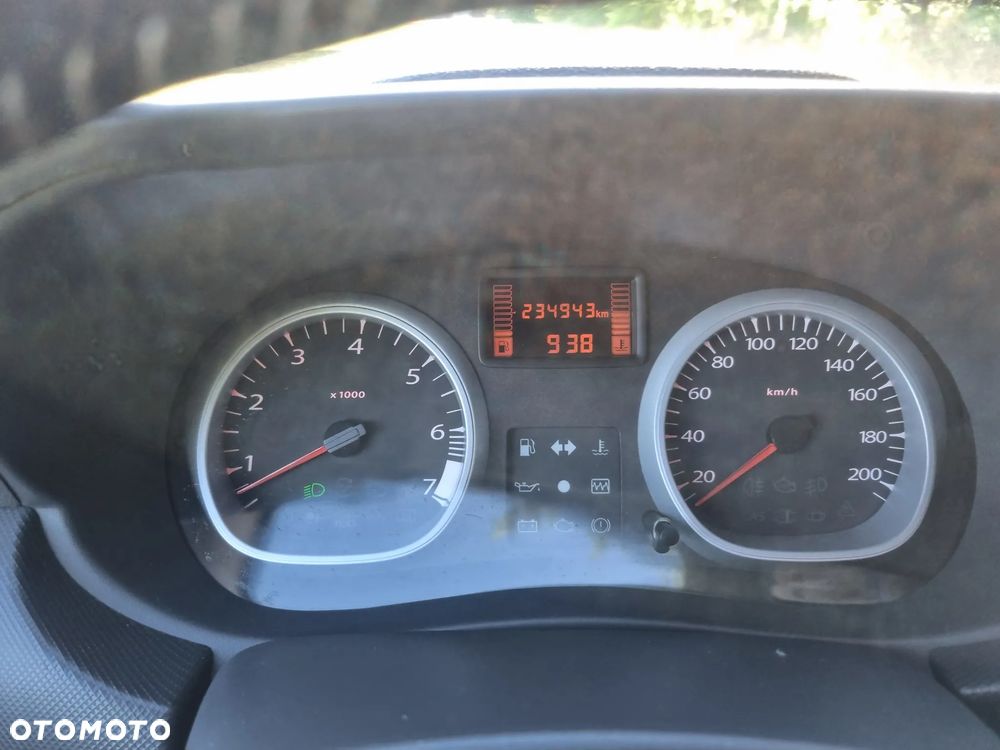 Dacia Duster 1.6 16V 4x2 Prestige - 10