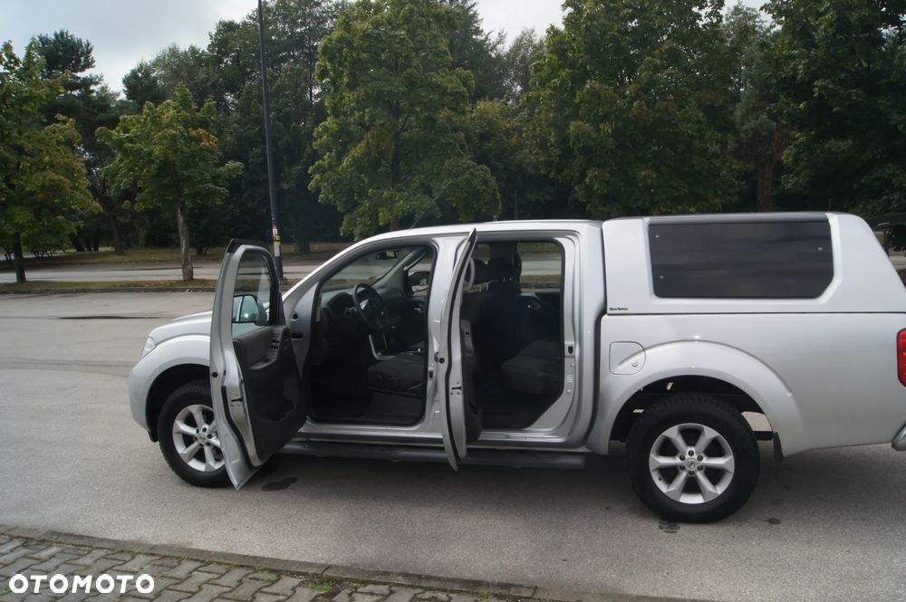 Nissan Navara 2.5 D SE Long EU5 - 12