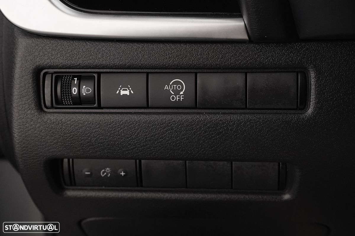 Nissan Qashqai 1.3 DIG-T N-Connecta Xtronic - 19