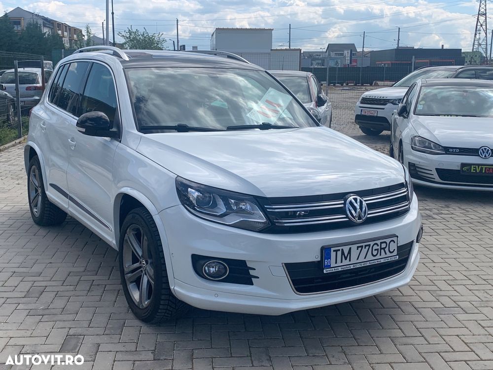 Volkswagen Tiguan - 1