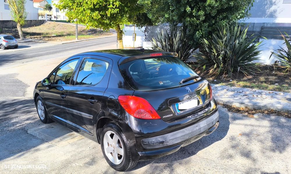Peugeot 207 1.4 16V Trendy - 5