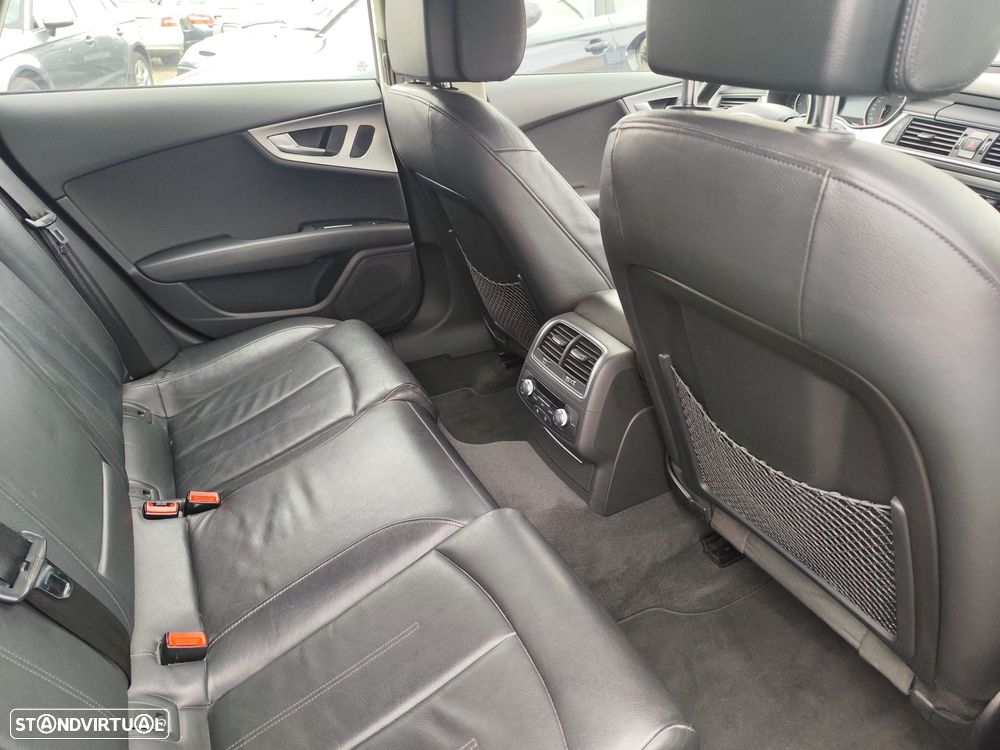 Audi A7 Sportback 3.0 TDI V6 S-line S tronic - 25