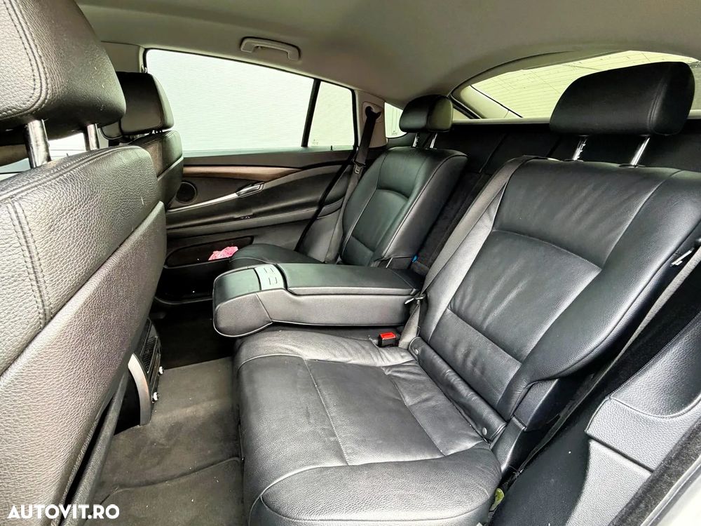 BMW Seria 5 530d xDrive Gran Turismo - 22