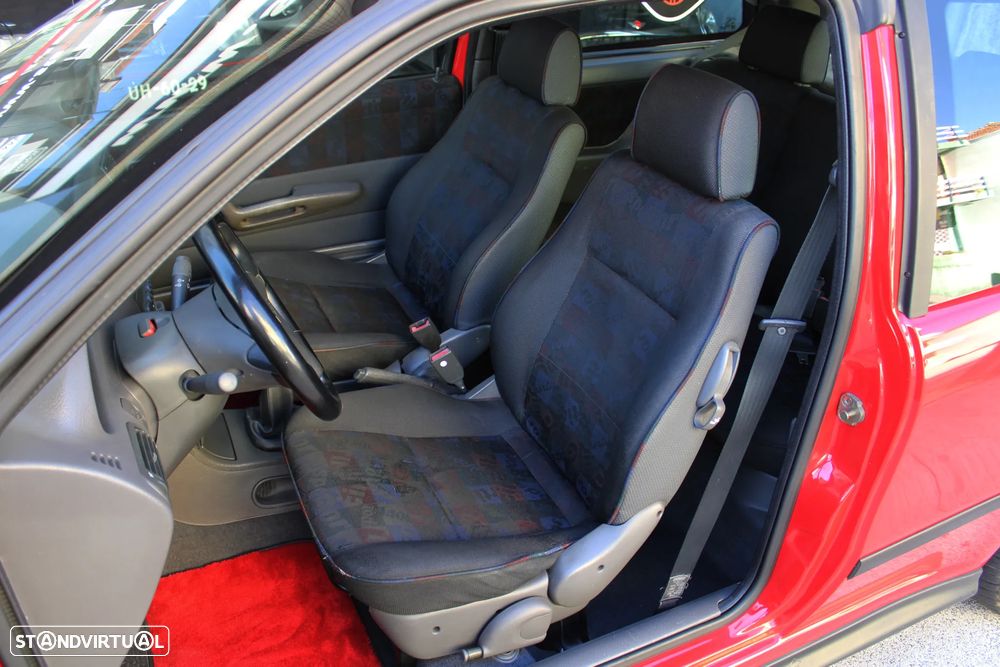 Fiat Punto Sport 16V - 23