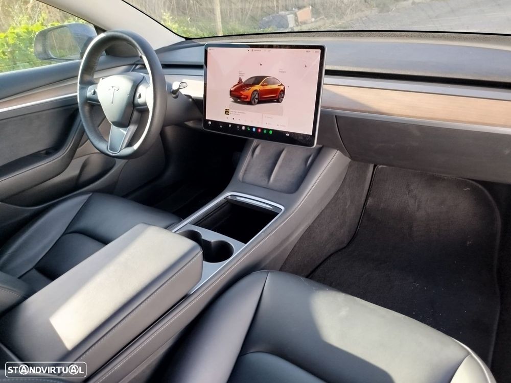 Tesla Model 3 Tração Traseira Premium - 26