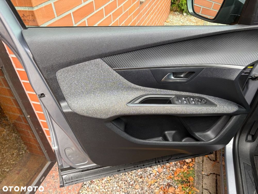 Peugeot 3008 - 24