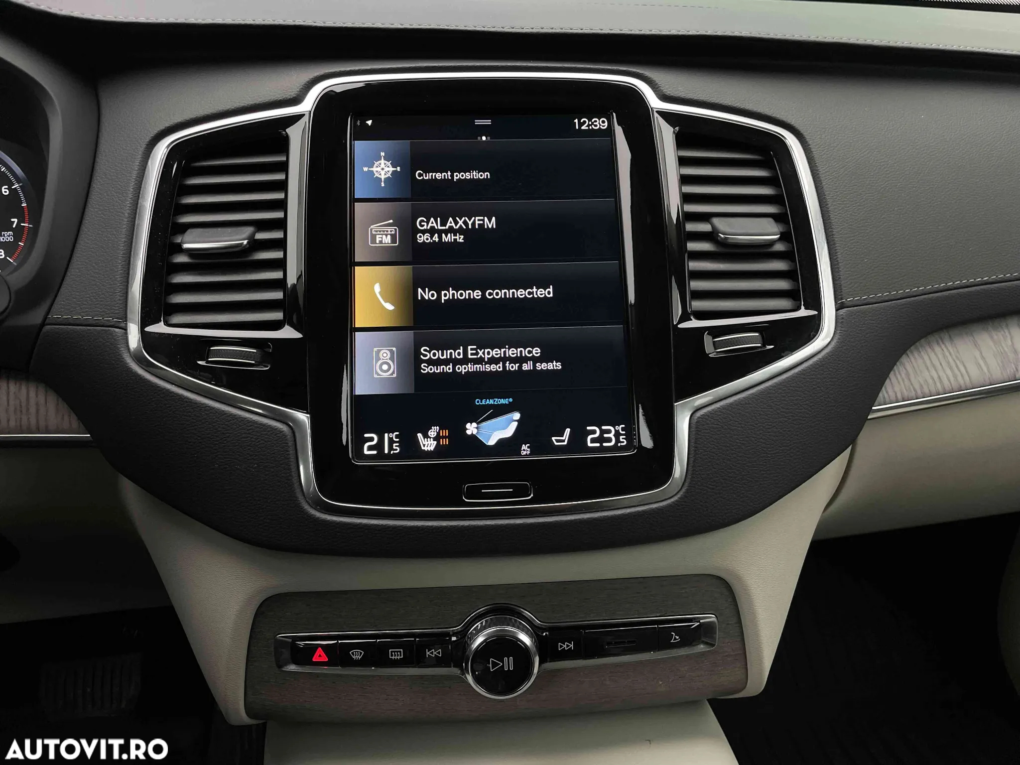 Volvo XC 90 - 15