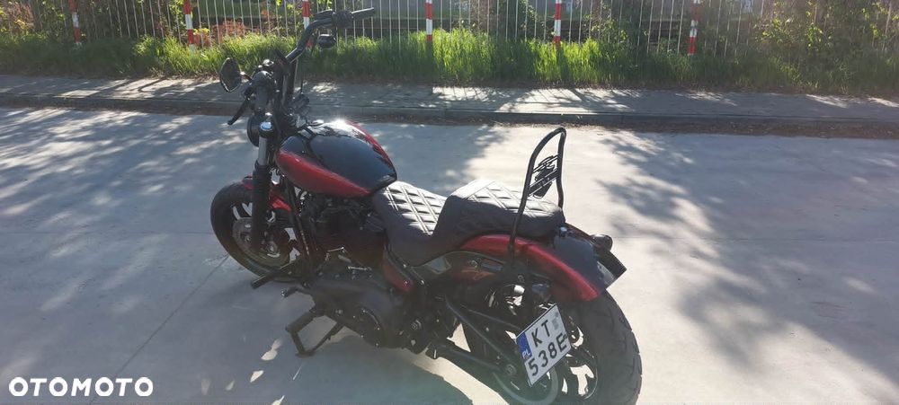 Harley-Davidson Softail Street Bob - 16