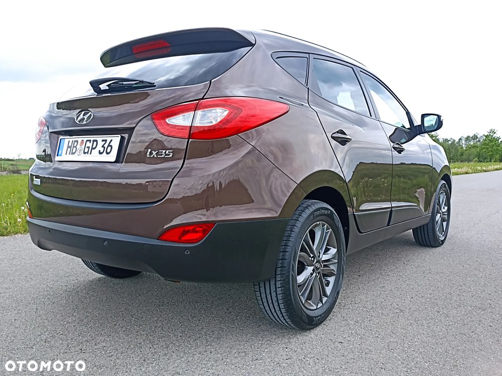 Hyundai ix35 1.7 CRDi 2WD blue Finale Gold - 32