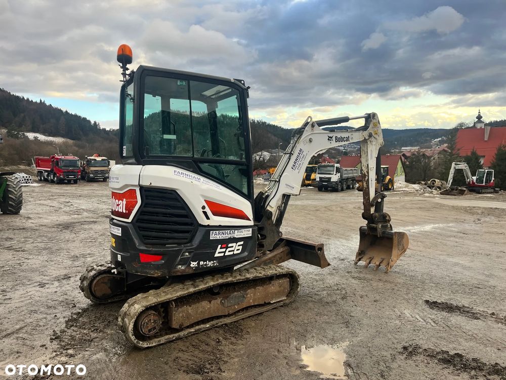Bobcat E26 - 4