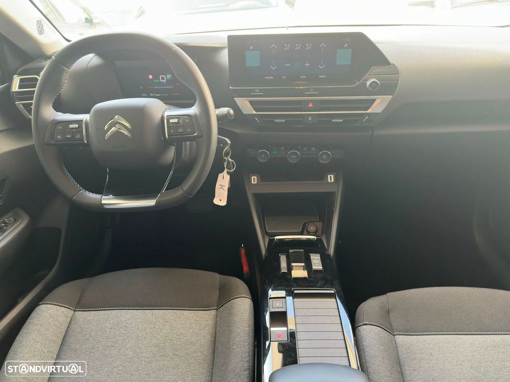 Citroën e-C4 50 kWh Shine — fotografia 7