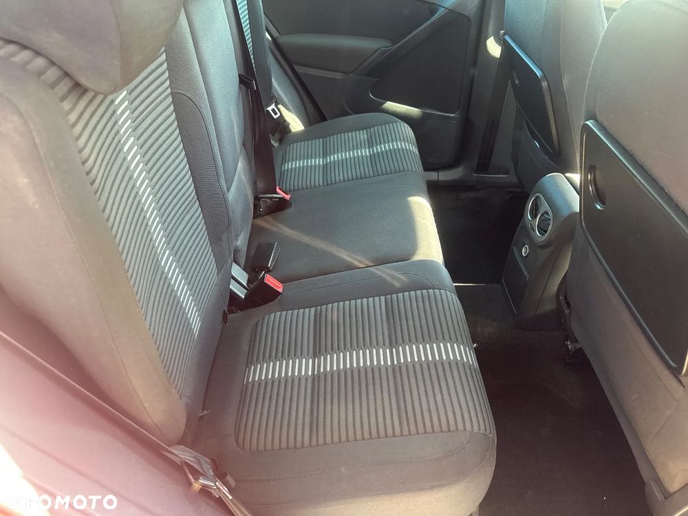 Volkswagen Tiguan 2.0 TDI Perfectline - 22