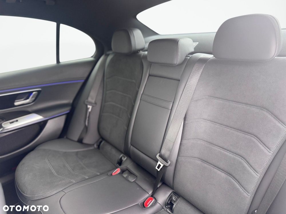 Mercedes-Benz Klasa E - 13