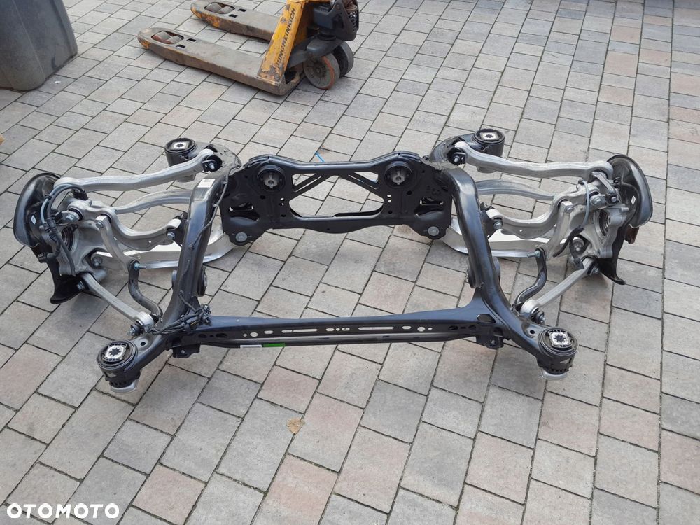 audi e-tron 4ke 55 wózek sanki zawieszenie tył tylne - 2