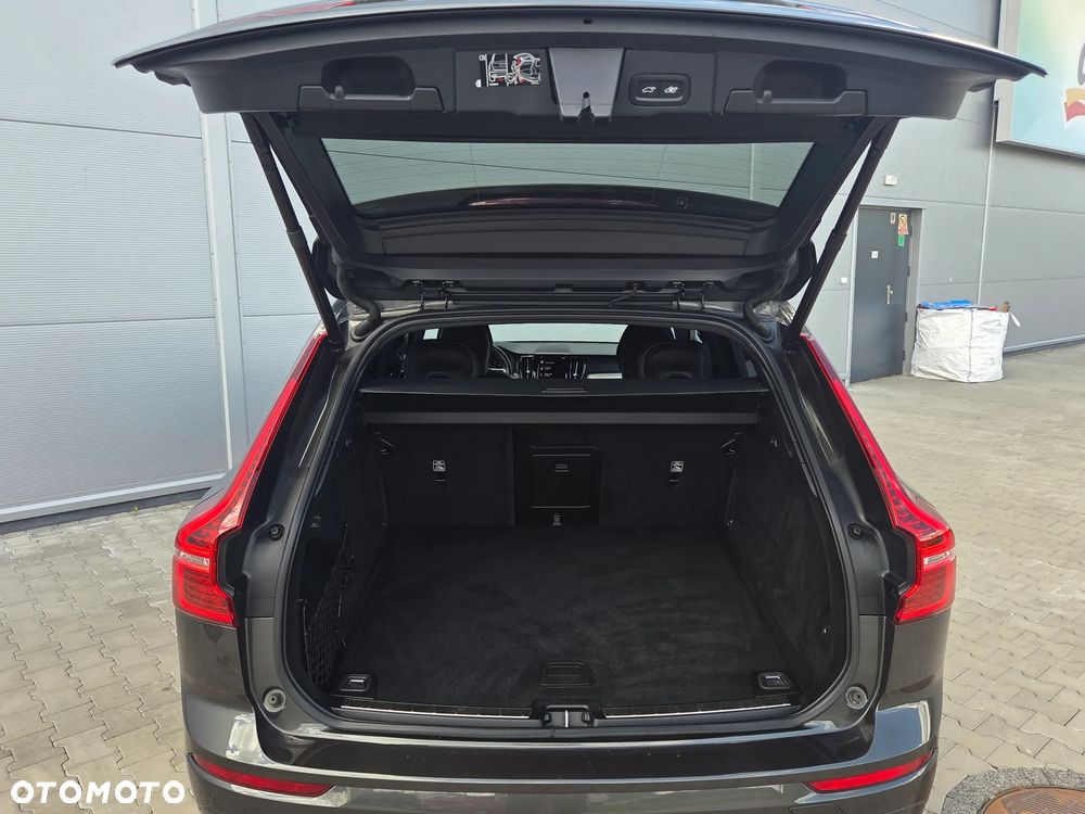Volvo XC 60 B4 D AWD Geartronic RDesign - 40
