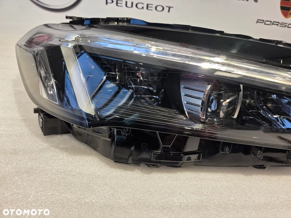 HONDA CIVIC XI 22- PRAWA LAMPA PRZEDNIA PRZÓD PRAWY FULL LED , NR KOITO 100-8F05Y , NR AUKCJI LPP228 - 9