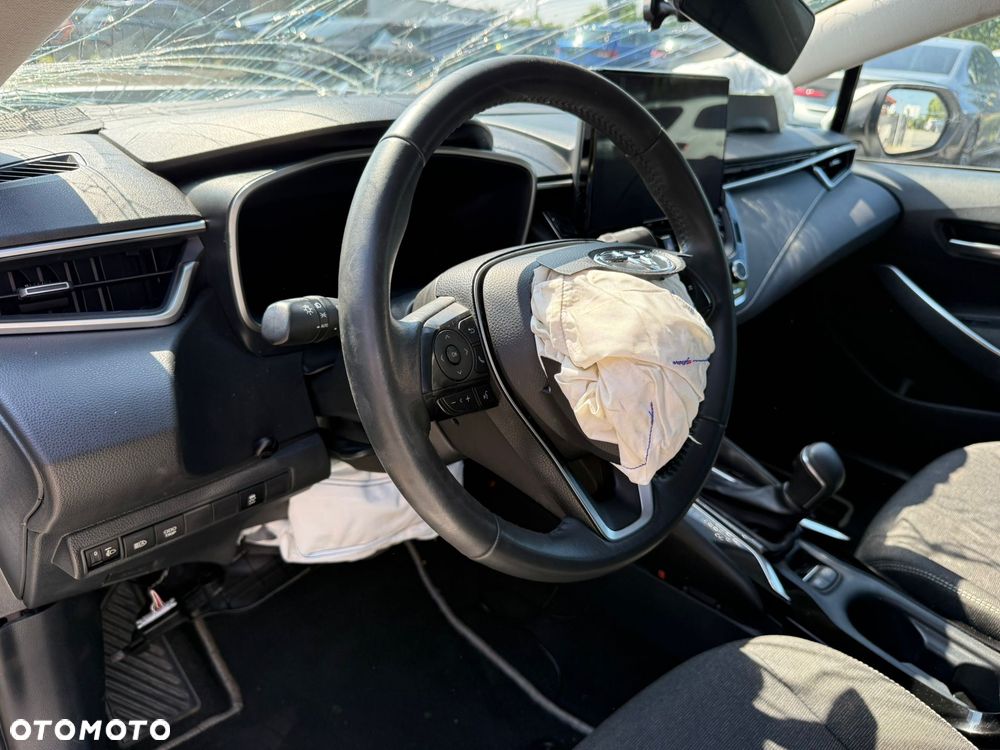Toyota Corolla 1.8 Hybrid Comfort - 17