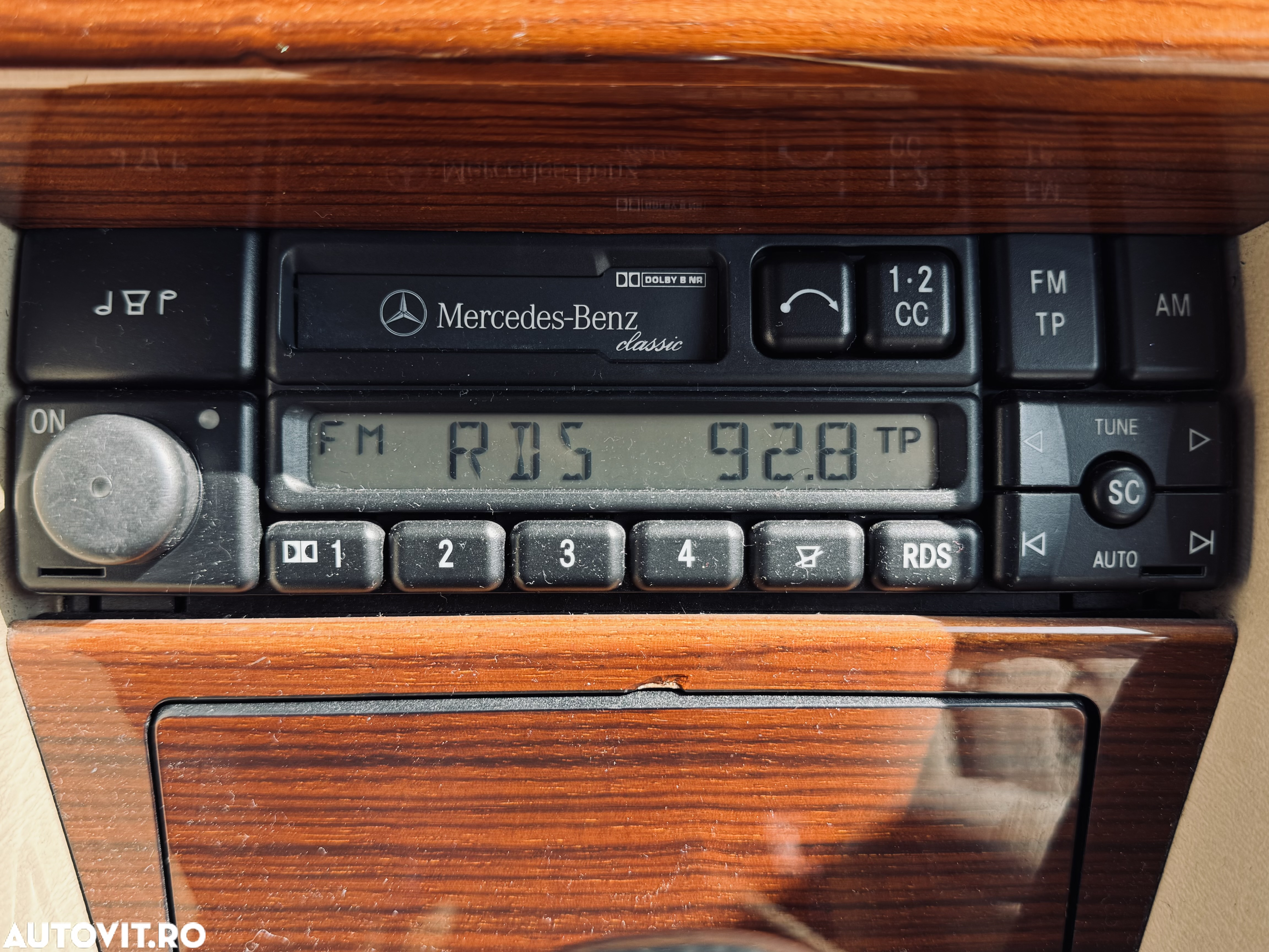 Mercedes-Benz E - 24