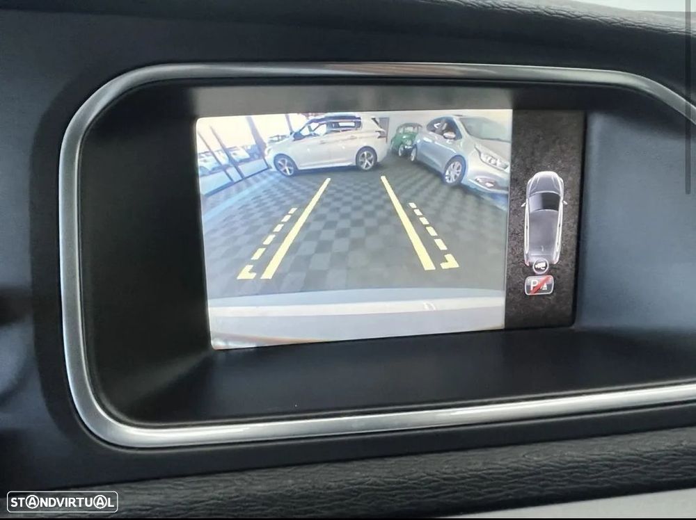 Volvo V40 1.6 D2 Eco Momentum - 18