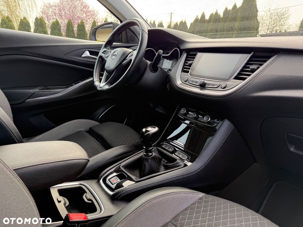 Opel Grandland X 1.2 Start/Stop INNOVATION - 38