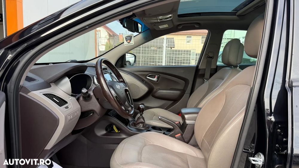 Hyundai ix35 - 12