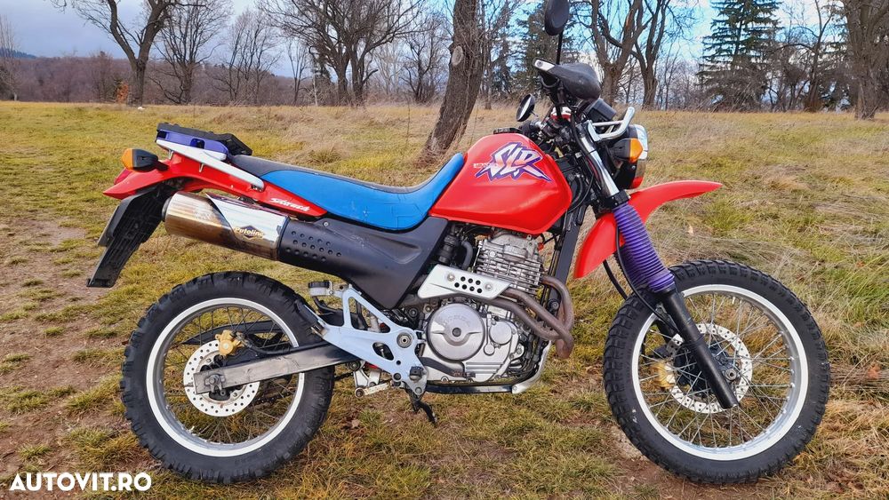 Honda NX 650 Dominator - 1