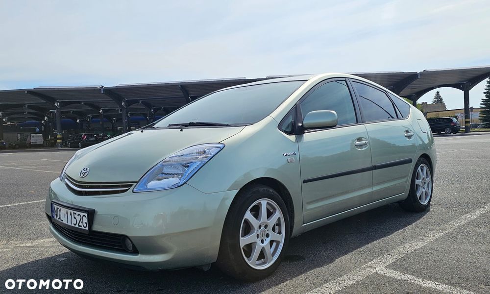 Toyota Prius 1.5 VVT-i Sol (nav) - 1