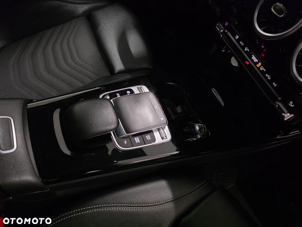 Mercedes-Benz Klasa A 180 d 7G-DCT AMG Line - 22