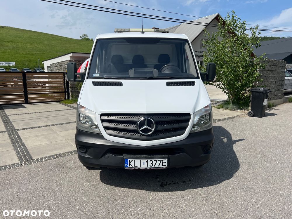Mercedes-Benz Sprinter - 2