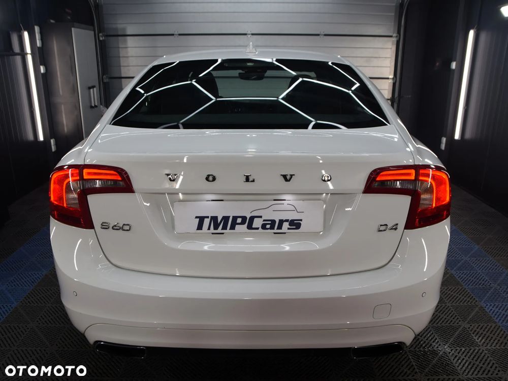 Volvo S60 D4 Drive-E Momentum - 29