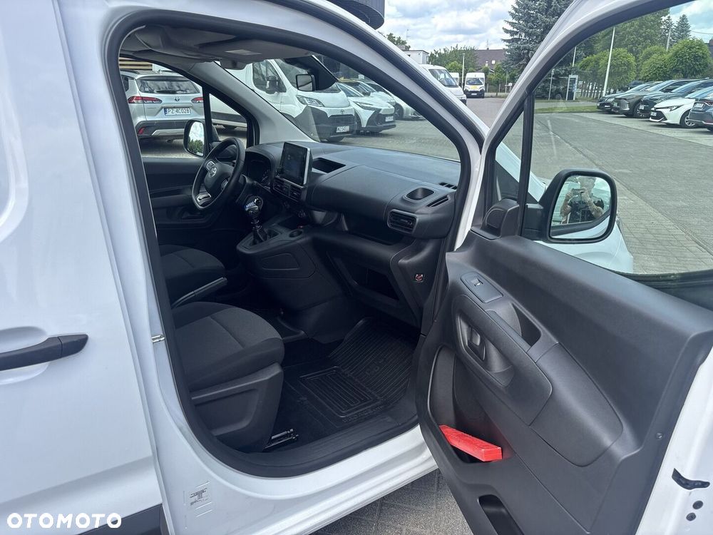 Toyota PROACE CITY - 21