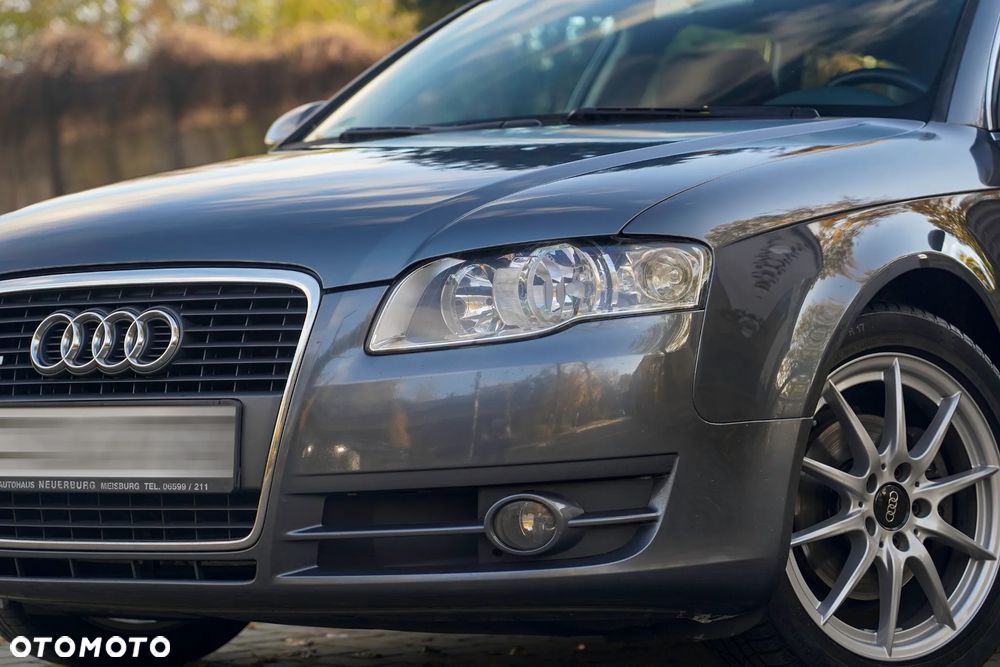 Audi A4 Avant 2.0 TDI DPF - 9