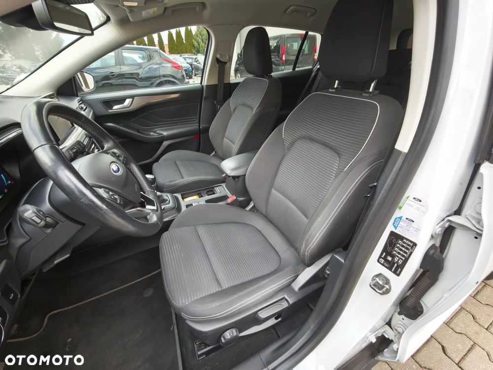 Ford Focus 1.5 EcoBlue STart-Stopp-System TITANIUM X - 29