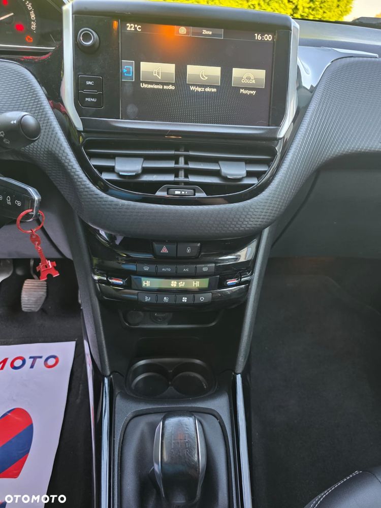 Peugeot 2008 PureTech 110 Stop&Start Allure - 22