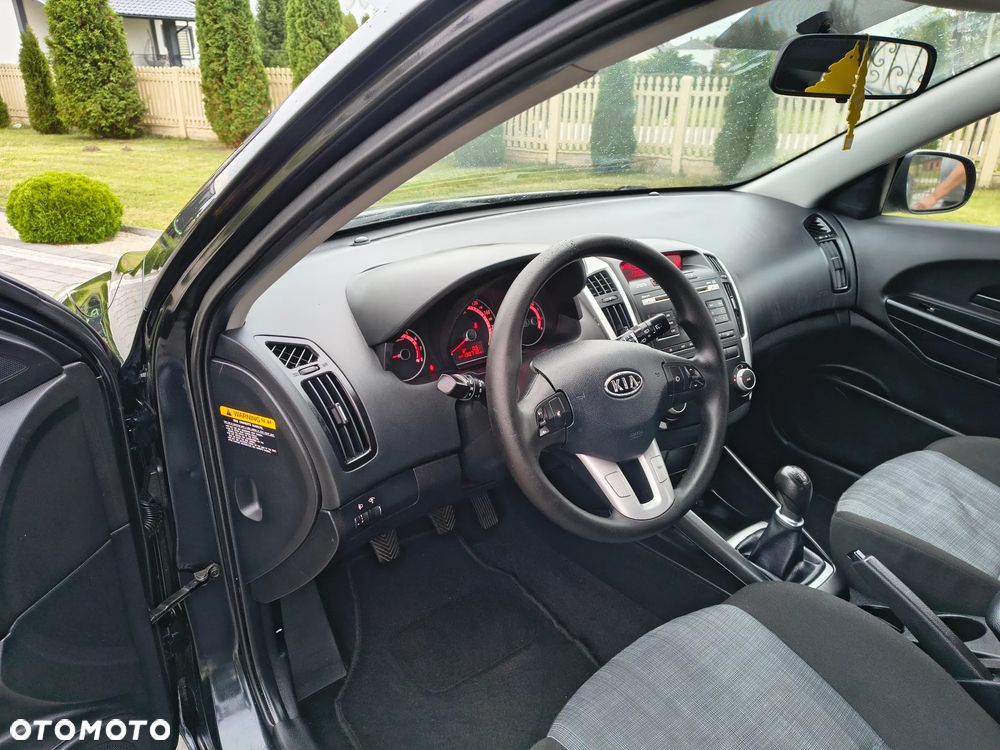 Kia Ceed 1.4 CVVT Spirit - 15