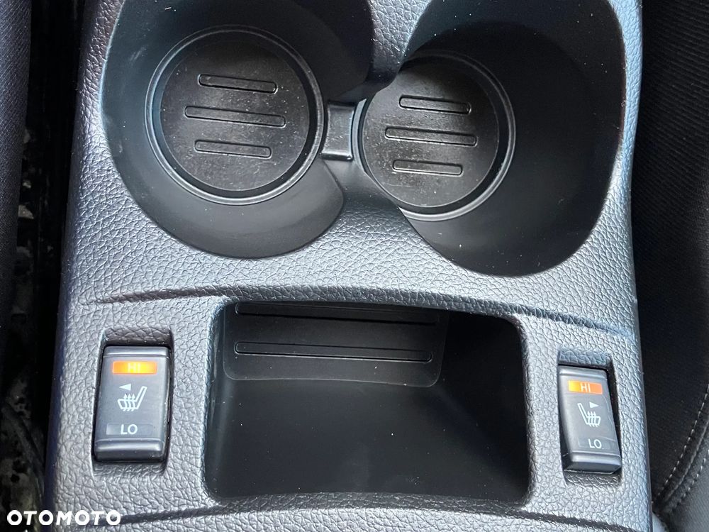 Nissan Qashqai 1.3 DIG-T N-Connecta EU6d - 35