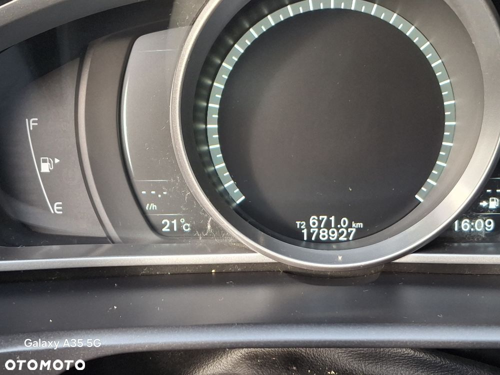 Volvo V40 - 6