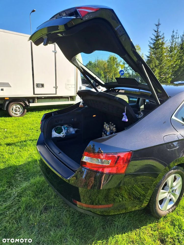 Skoda Superb 2.0 TDI Ambition - 6