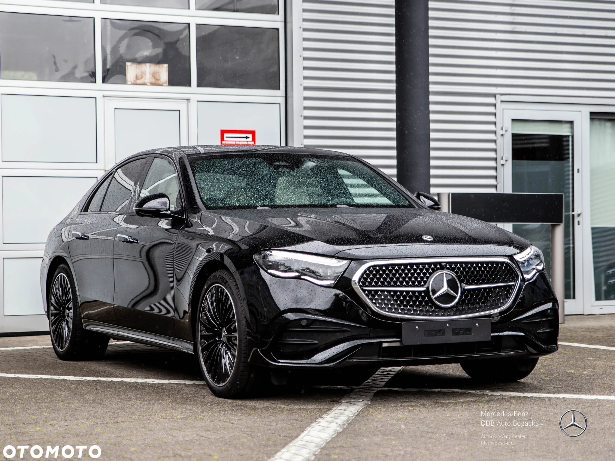 Mercedes-Benz Klasa E 300 de PHEV 4-Matic AMG 9G-Tronic - 3