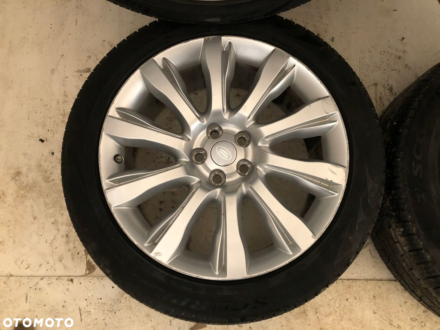 RANGE ROVER KOŁA ALUFELGI 275/45 R21 PIRELLI - 4