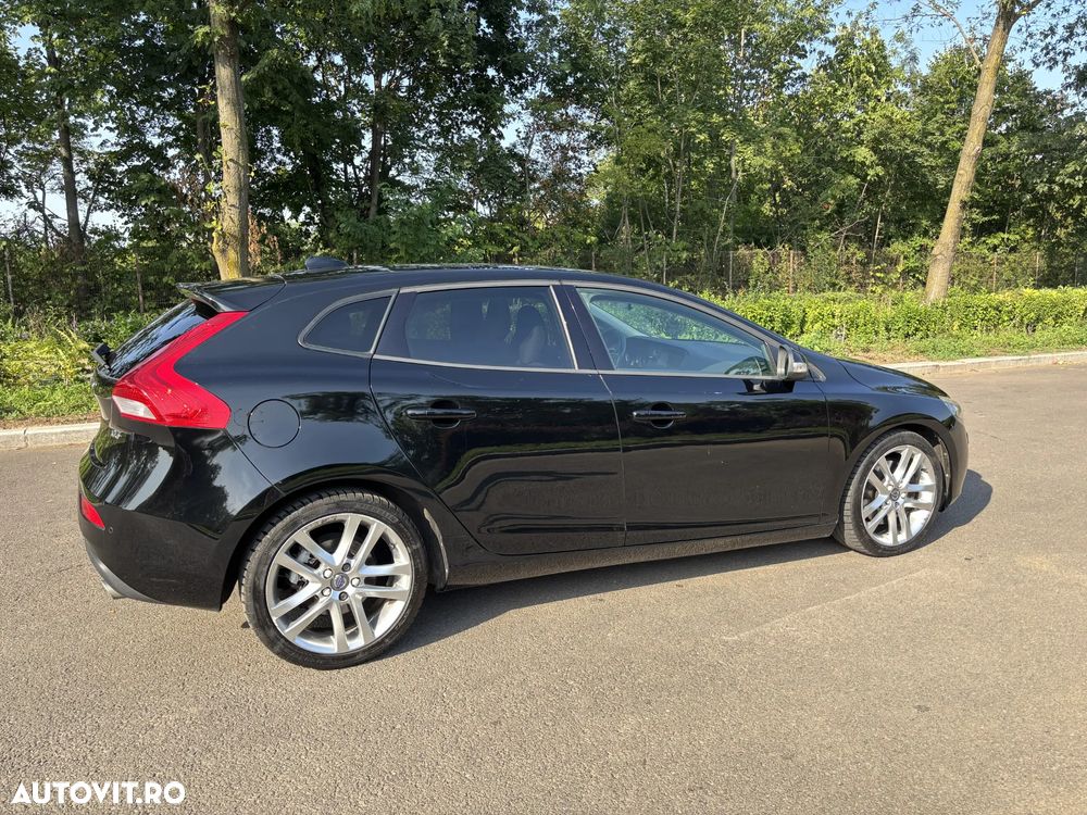Volvo V40 D3 Momentum - 6