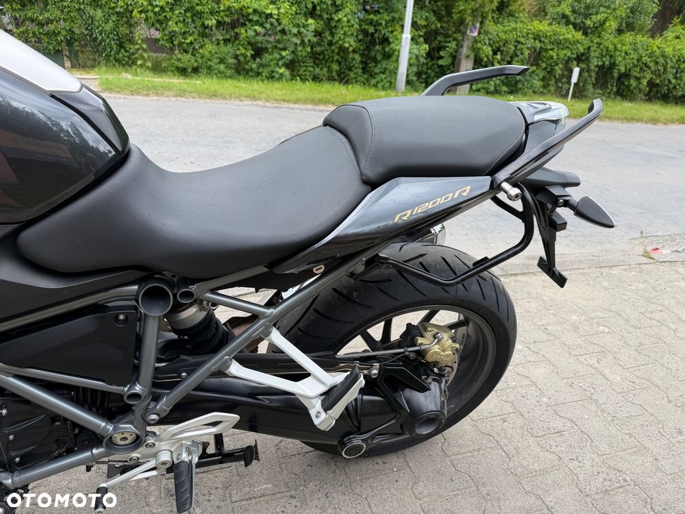 BMW R - 19