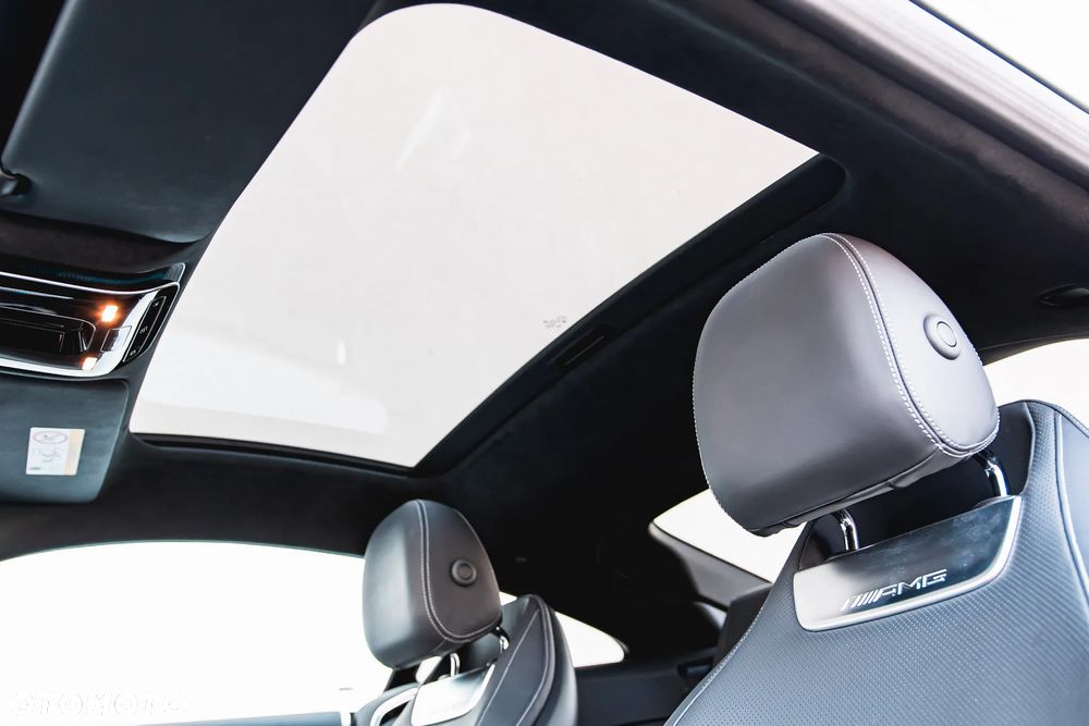 Mercedes-Benz AMG GT 63 4Matic+ - 35