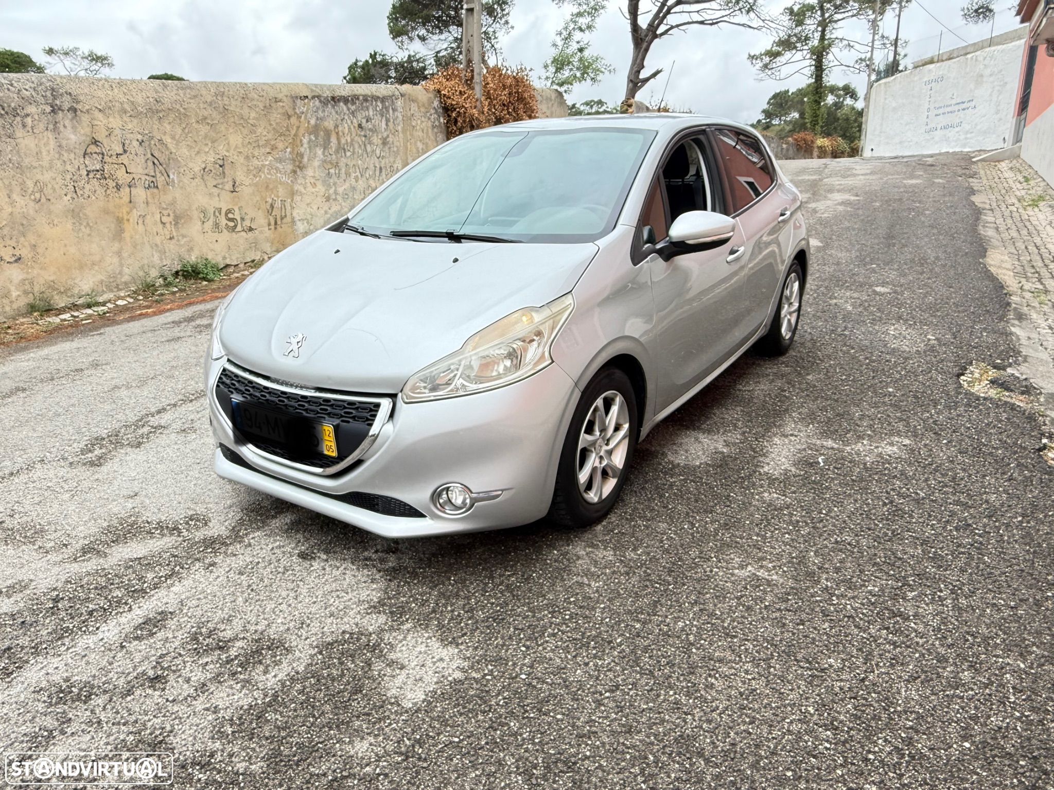 Peugeot 208 1.4 HDi Access - 1