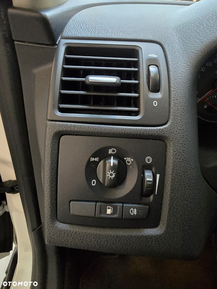 Volvo C30 1.6D DRIVe Momentum - 29